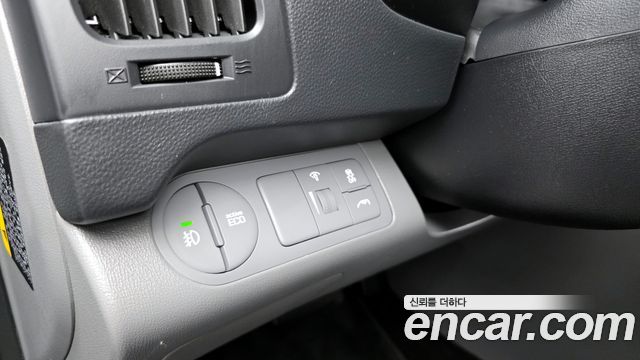 Hyundai Starex 2018 — photo 15