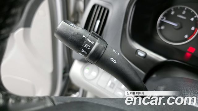 Hyundai Starex 2018 — photo 16