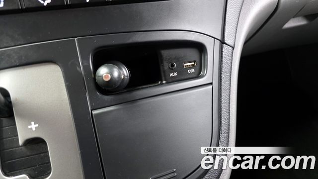 Hyundai Starex 2018 — photo 18