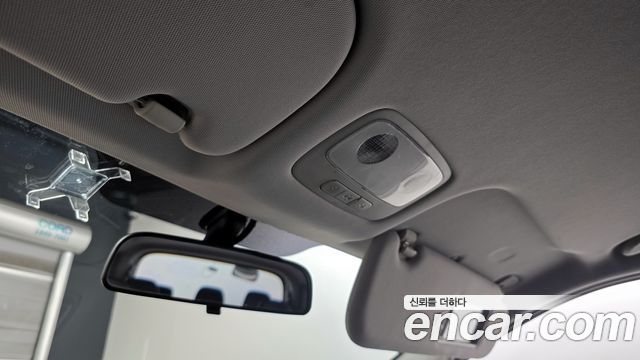 Hyundai Starex 2018 — photo 19