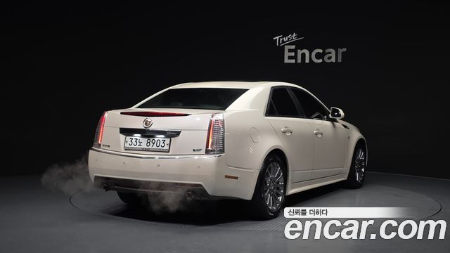 Cadillac CTS 2012 — photo 2