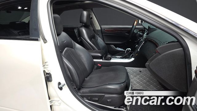 Cadillac CTS 2012 — photo 11