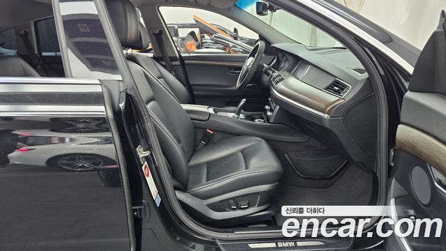 BMW Gran Turismo 2011 — photo 11