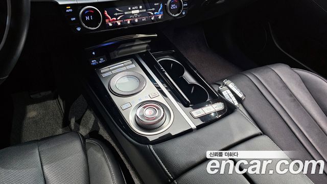 Genesis G80 2022 — photo 9