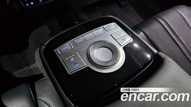 Genesis G80 2022 — photo 20