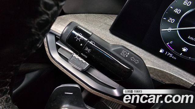 Kia K8 2022 — photo 16