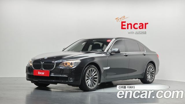 BMW 7-Series 2010 — photo 1