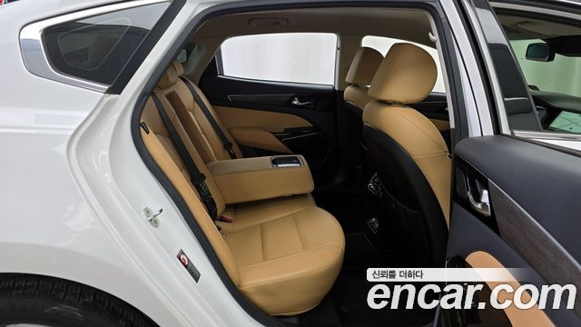 Kia K7 2020 — photo 12