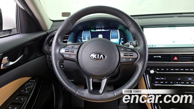 Kia K7 2020 — photo 13