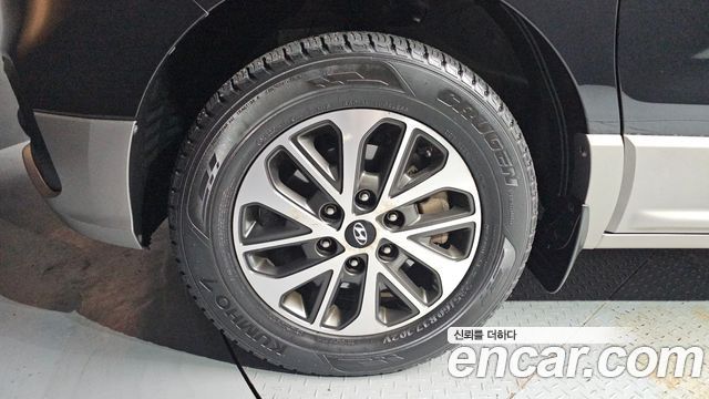 Hyundai Starex 2019 — photo 5