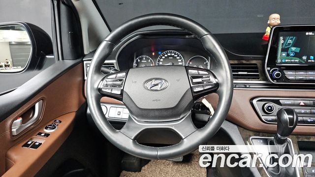 Hyundai Starex 2019 — photo 11