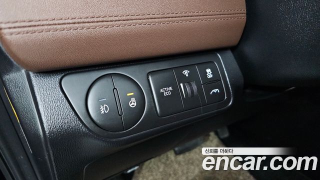 Hyundai Starex 2019 — photo 15