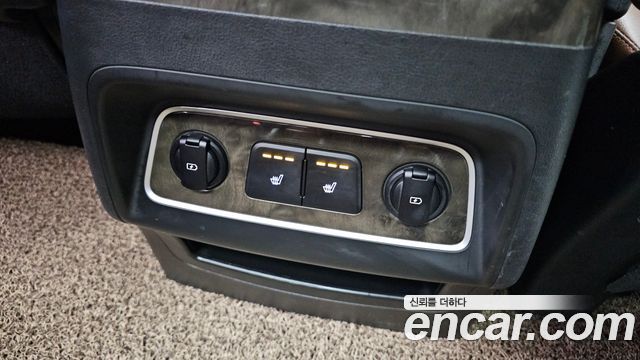 Hyundai Starex 2019 — photo 18