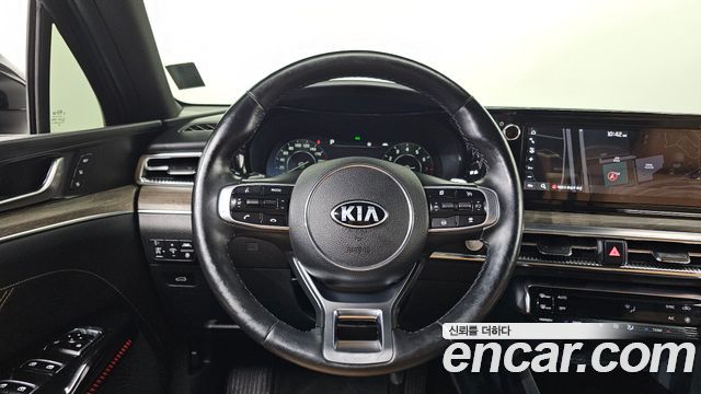 Kia K5 2021 — photo 16