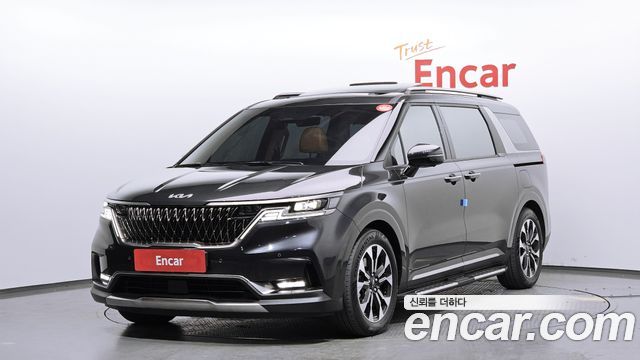 Kia Canival 2022 — photo 1