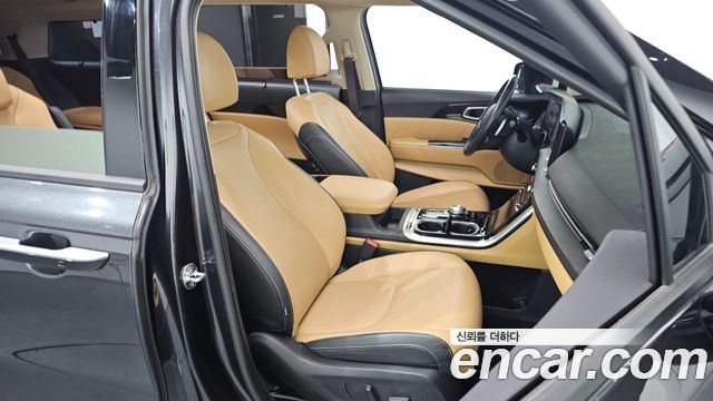 Kia Canival 2022 — photo 10