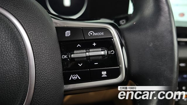 Kia Canival 2022 — photo 18