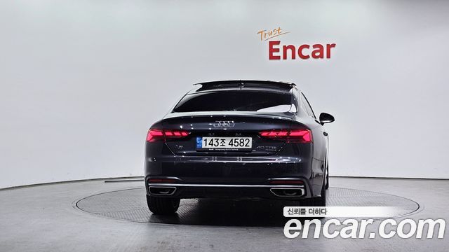 Audi A5 2021 — photo 4