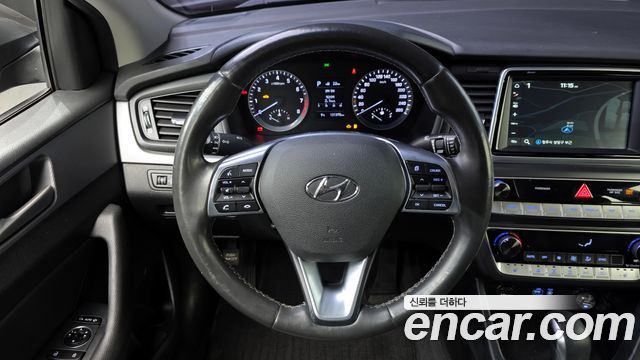 Hyundai Sonata 2018 — photo 17