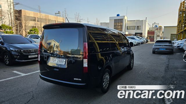 Hyundai Staria 2022 — photo 4