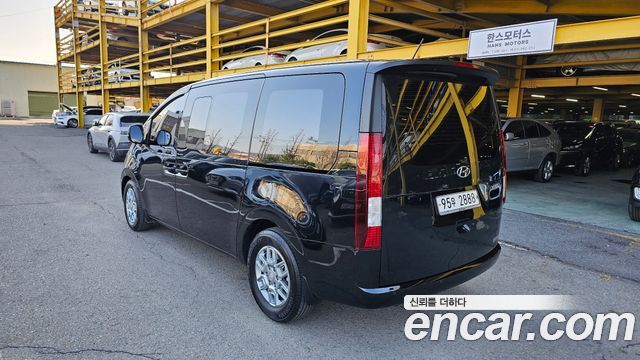 Hyundai Staria 2022 — photo 6
