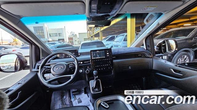 Hyundai Staria 2022 — photo 9