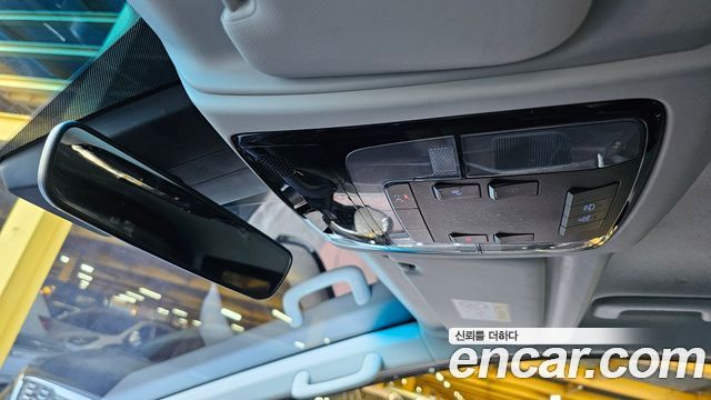 Hyundai Staria 2022 — photo 11