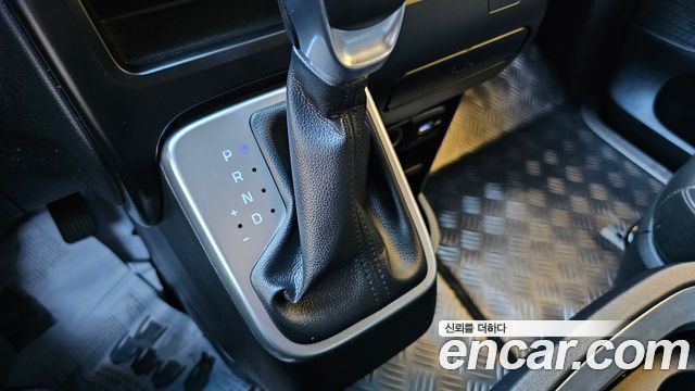 Hyundai Staria 2022 — photo 12