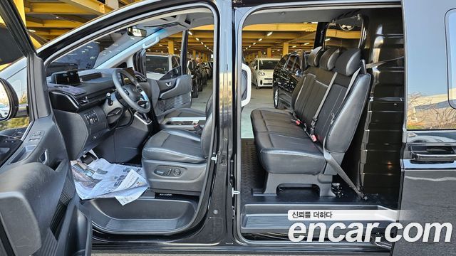Hyundai Staria 2022 — photo 18