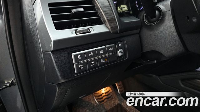 KG Mobility Rexton 2019 — photo 18