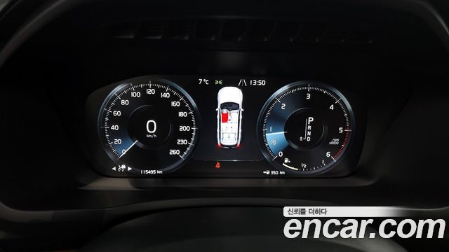 Volvo XC90 2018 — photo 8