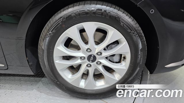 Kia K8 2023 — photo 5
