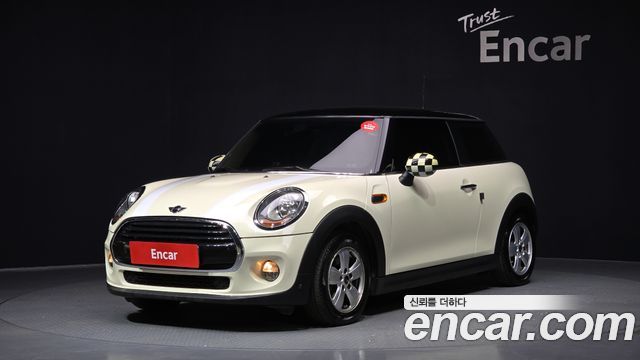 Mini Cooper 2016 — photo 1