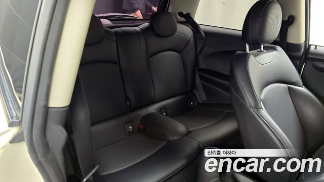 Mini Cooper 2016 — photo 12
