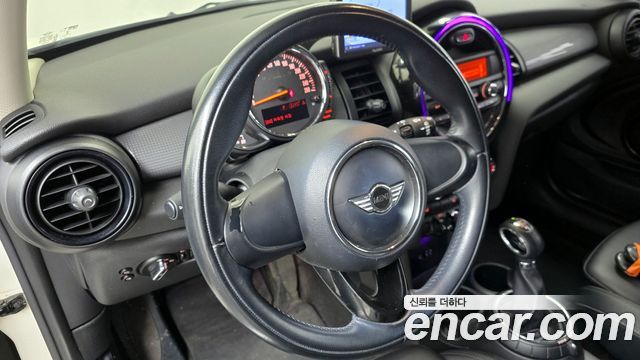 Mini Cooper 2016 — photo 13