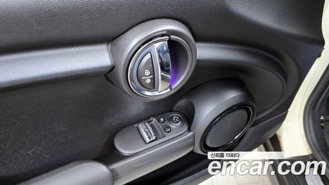 Mini Cooper 2016 — photo 16