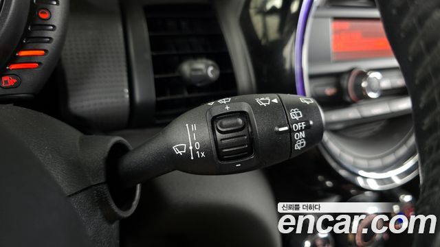 Mini Cooper 2016 — photo 18