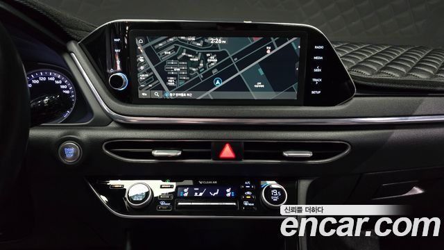 Hyundai Sonata 2020 — photo 15