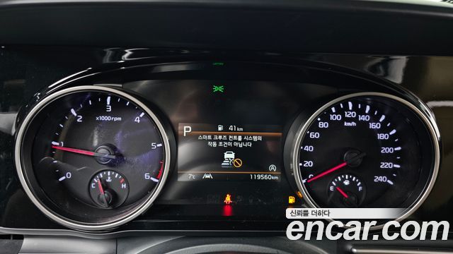 Kia Canival 2022 — photo 8