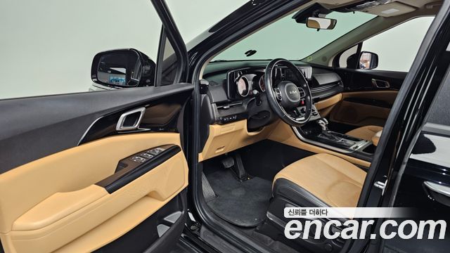 Kia Canival 2022 — photo 10