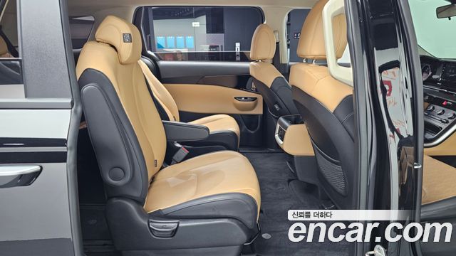 Kia Canival 2022 — photo 12