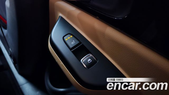 Kia Canival 2022 — photo 18