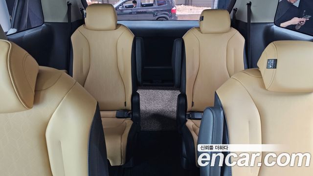 Kia Canival 2022 — photo 19