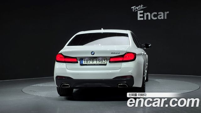 BMW 5-Series 2021 — photo 4