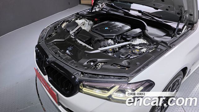 BMW 5-Series 2021 — photo 6