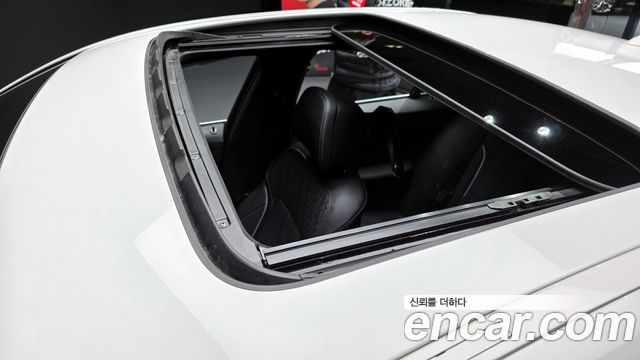 BMW 5-Series 2021 — photo 18