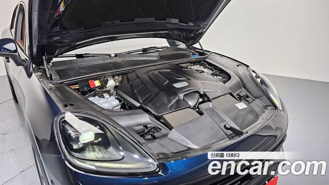 Porsche Cayenne 2022 — photo 6