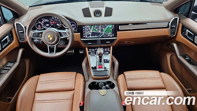 Porsche Cayenne 2022 — photo 7