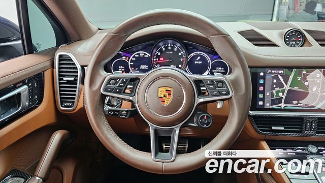 Porsche Cayenne 2022 — photo 13