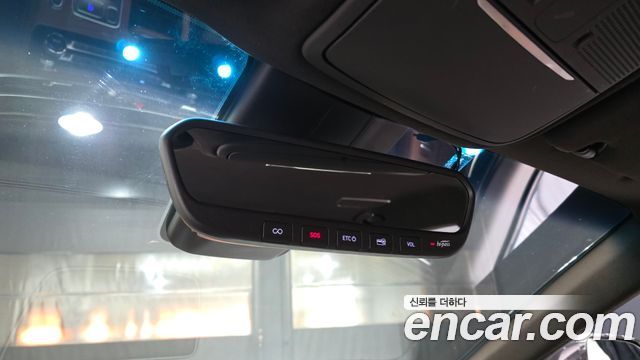 Genesis G90 2019 — photo 17